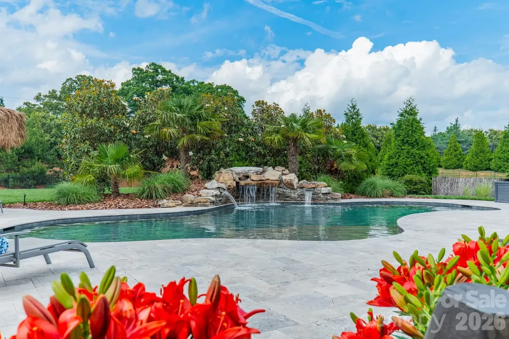 417 Wheatberry Hill Drive Matthews NC 28104