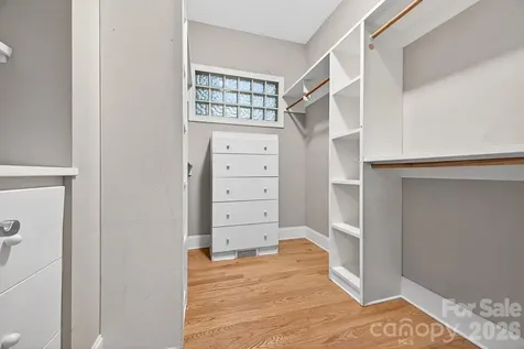94 Oak Hollow Drive Asheville NC 28805