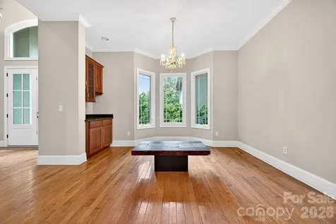 94 Oak Hollow Drive Asheville NC 28805