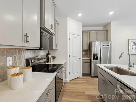 3117 Ophelia Alley Charlotte NC 28213
