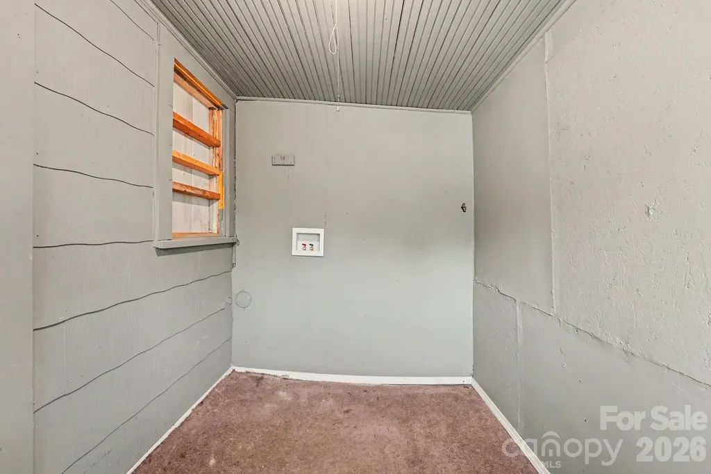3230 12th Avenue SE Hickory NC 28602