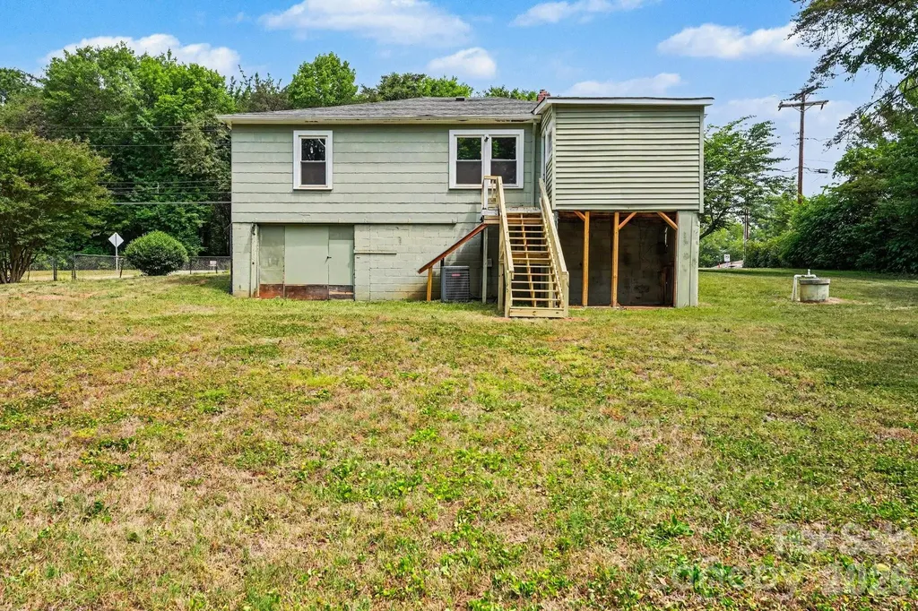 3230 12th Avenue SE Hickory NC 28602