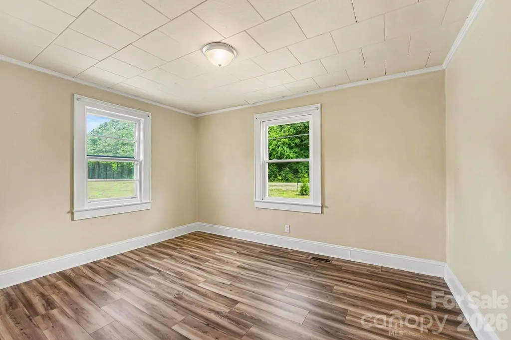 3230 12th Avenue SE Hickory NC 28602