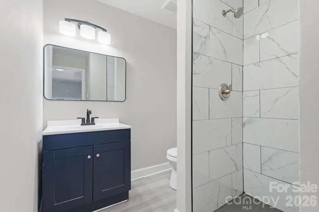 810 Echo Glen Road Charlotte NC 28213