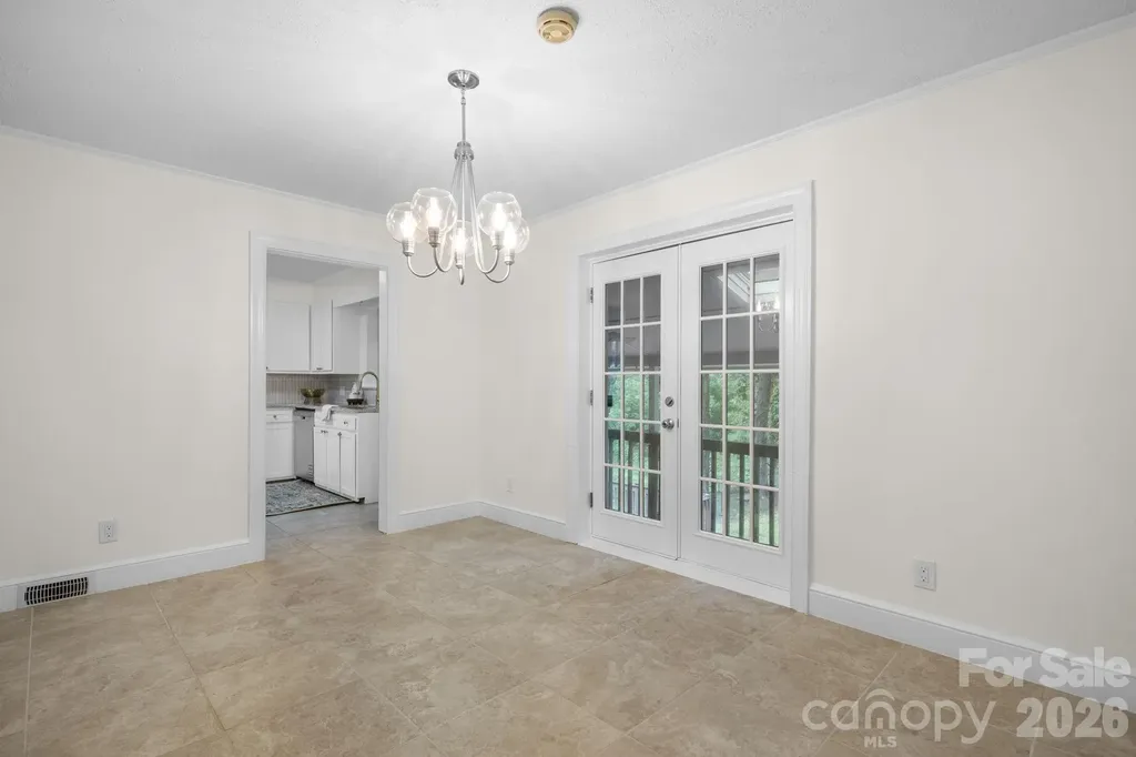 102 Ann Street Morganton NC 28655