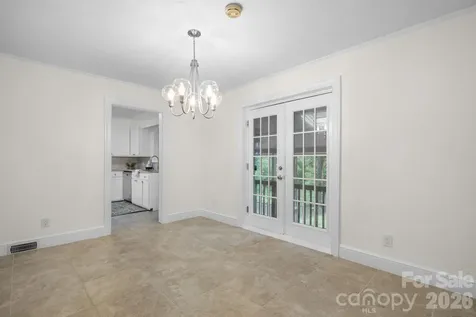 102 Ann Street Morganton NC 28655