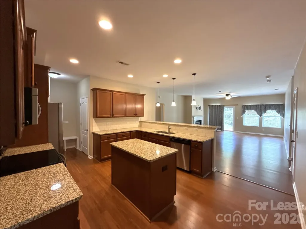 13320 Hunting Birds Lane Charlotte NC 28278