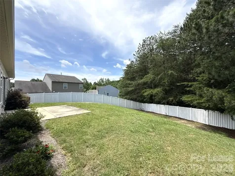 13320 Hunting Birds Lane Charlotte NC 28278