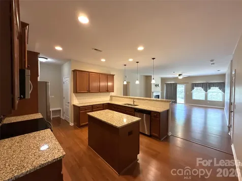13320 Hunting Birds Lane Charlotte NC 28278
