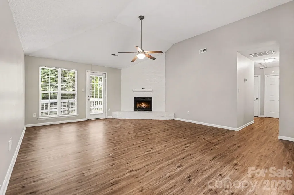 9001 Louvaine Drive Charlotte NC 28227