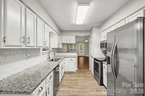 9001 Louvaine Drive Charlotte NC 28227