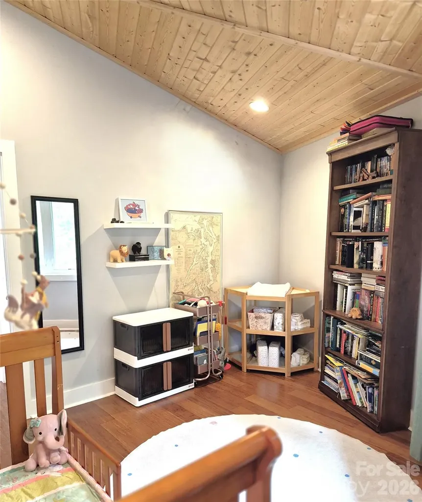 63 Beverly Road W Asheville NC 28806