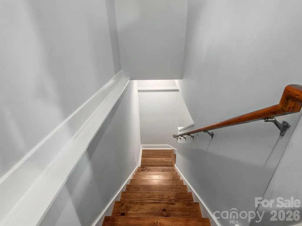 63 Beverly Road W Asheville NC 28806