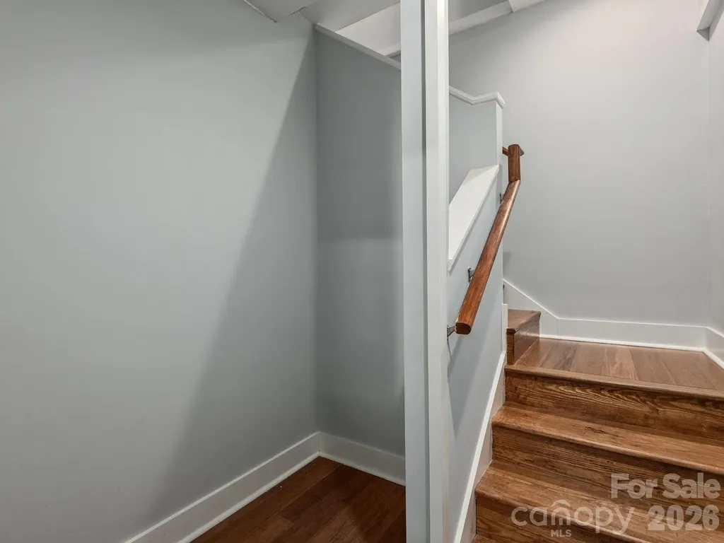 63 Beverly Road W Asheville NC 28806