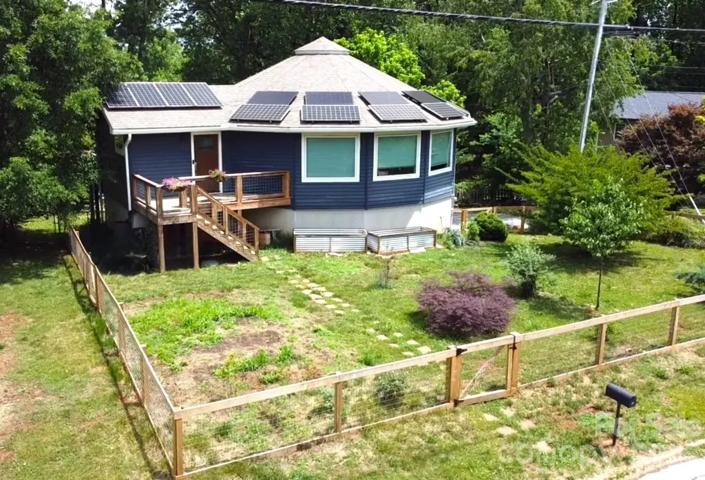 63 Beverly Road W Asheville NC 28806