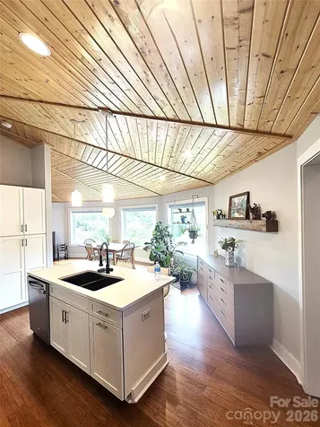63 Beverly Road W Asheville NC 28806