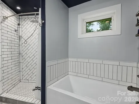 63 Beverly Road W Asheville NC 28806