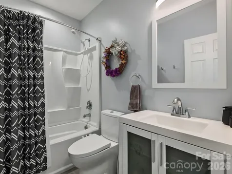 63 Beverly Road W Asheville NC 28806