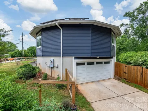 63 Beverly Road W Asheville NC 28806