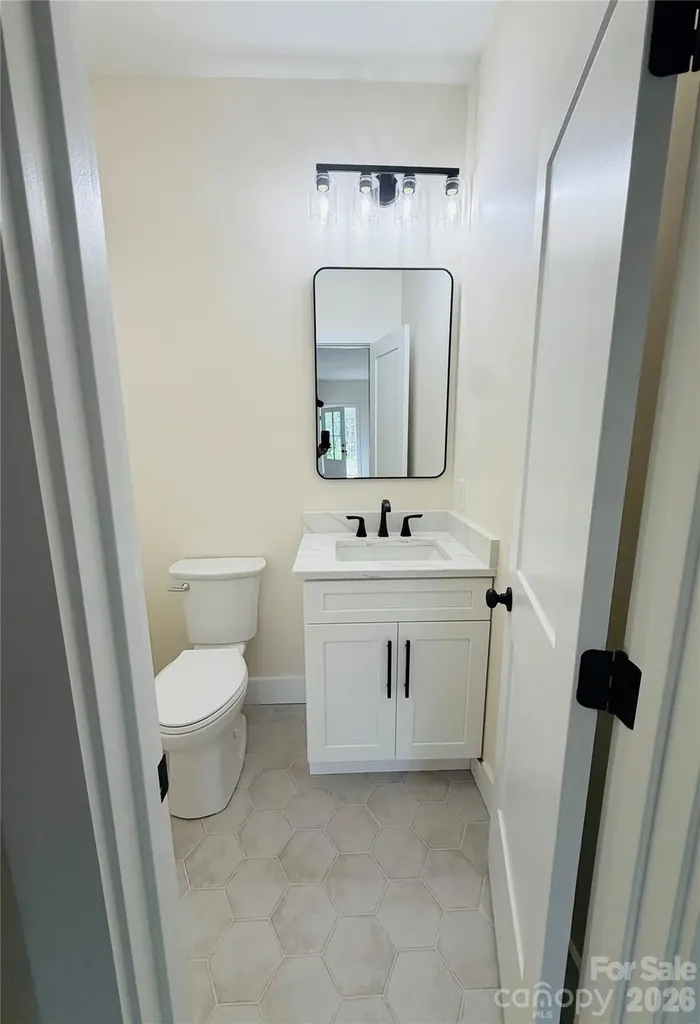 778 Harris Avenue NW Valdese NC 28690