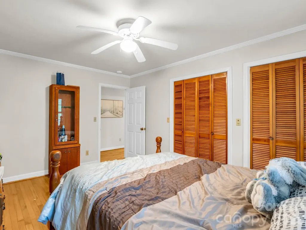 679 Solomon Jones Road Cedar Mountain NC 28718