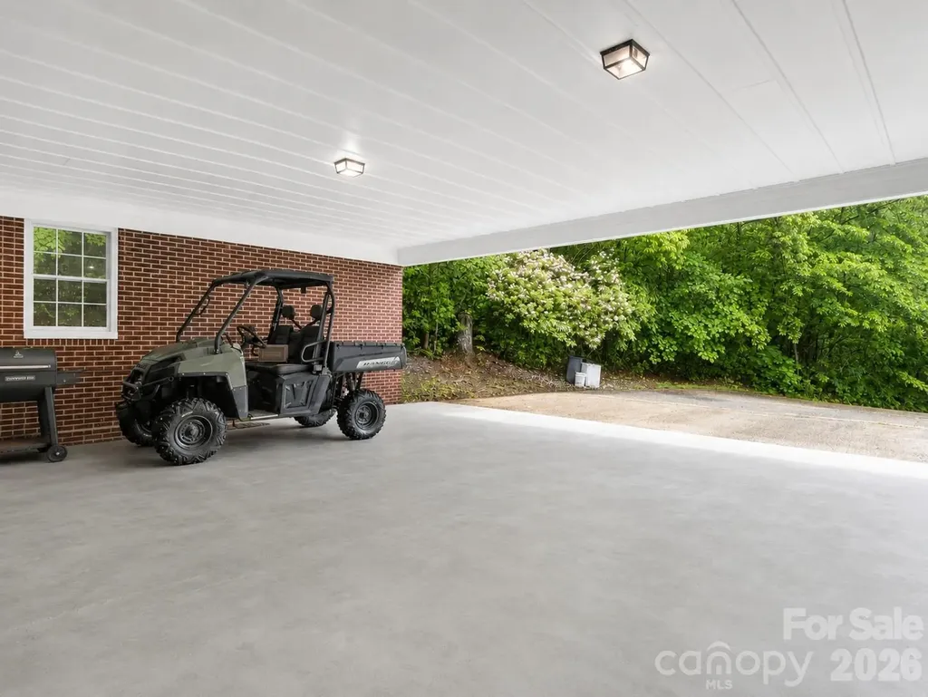 679 Solomon Jones Road Cedar Mountain NC 28718