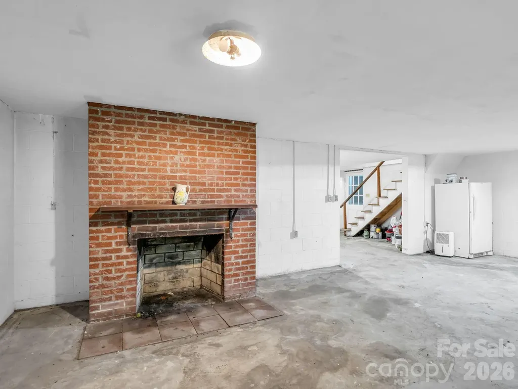679 Solomon Jones Road Cedar Mountain NC 28718