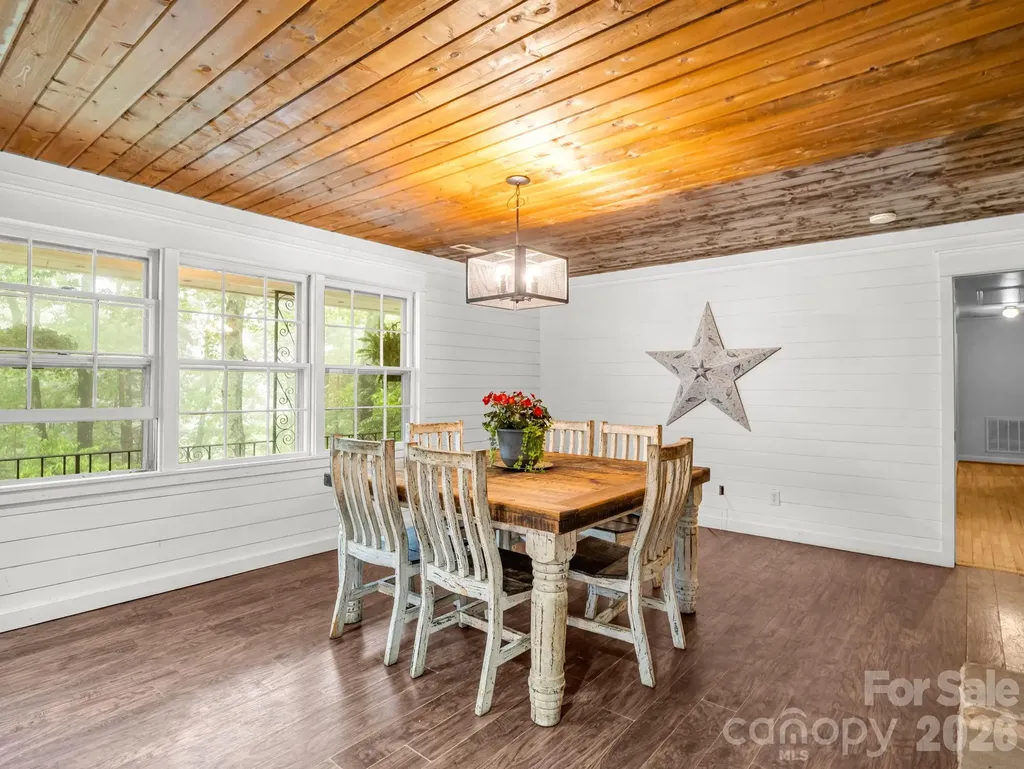 679 Solomon Jones Road Cedar Mountain NC 28718
