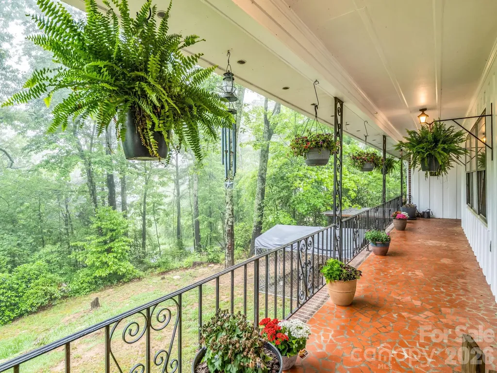 679 Solomon Jones Road Cedar Mountain NC 28718