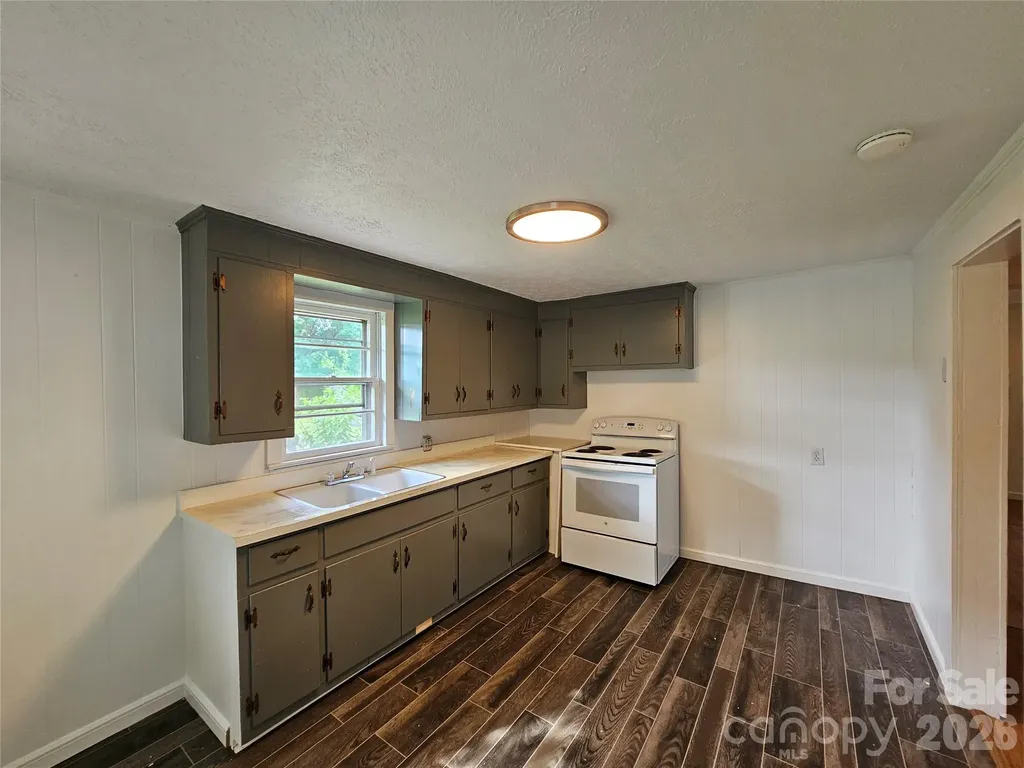 1641 Berkley Street SW Lenoir NC 28645