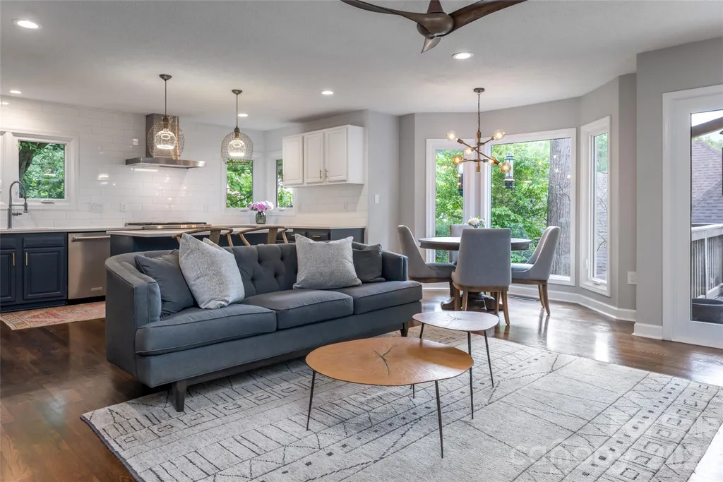 203 Coachmans Court Asheville NC 28803
