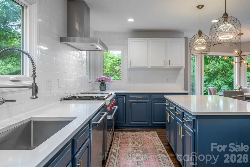 203 Coachmans Court Asheville NC 28803