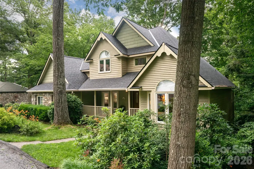 203 Coachmans Court Asheville NC 28803