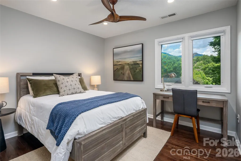 203 Coachmans Court Asheville NC 28803