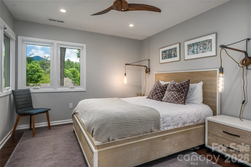 203 Coachmans Court Asheville NC 28803
