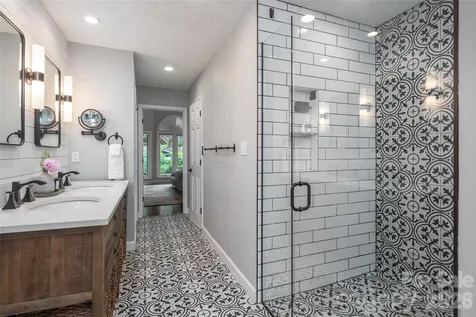 203 Coachmans Court Asheville NC 28803