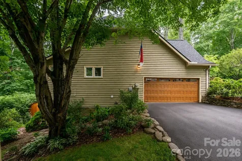203 Coachmans Court Asheville NC 28803