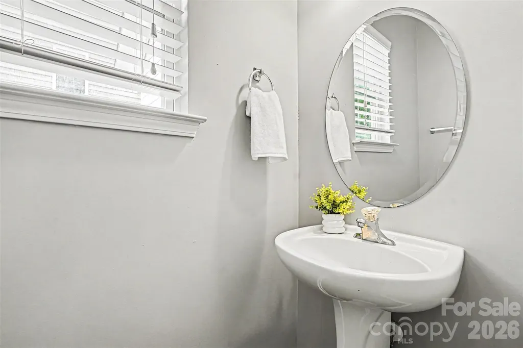 1145 Hammond Drive Matthews NC 28104