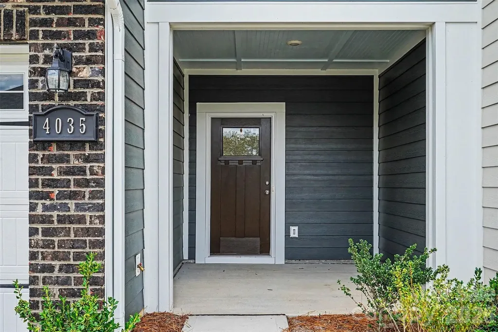 4035 Lawnview Drive Charlotte NC 28269