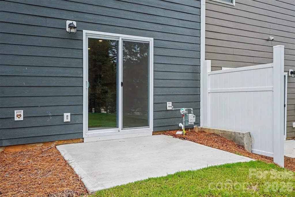 4035 Lawnview Drive Charlotte NC 28269