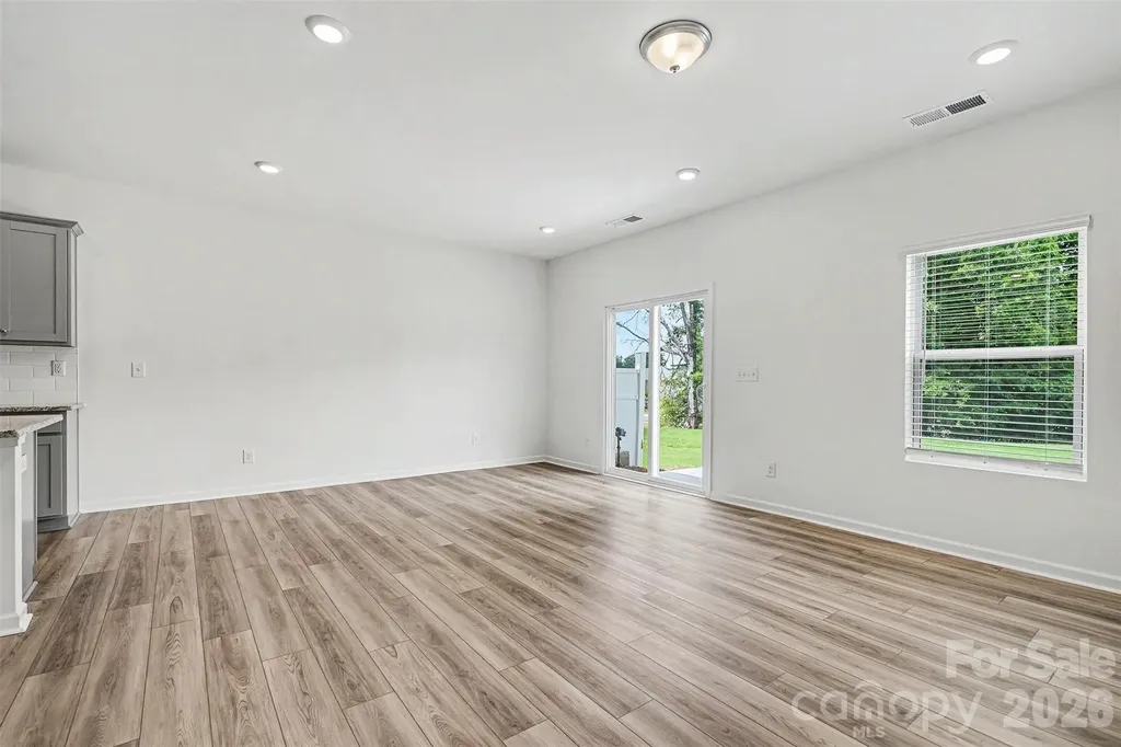 4035 Lawnview Drive Charlotte NC 28269