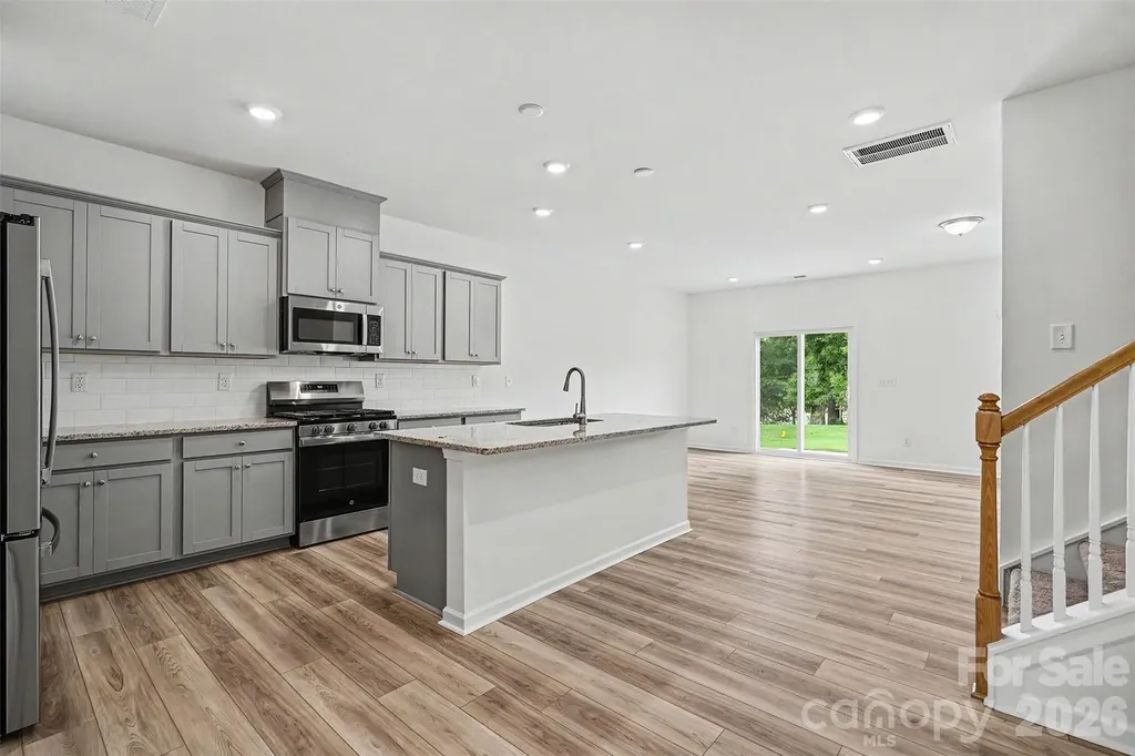 4035 Lawnview Drive Charlotte NC 28269