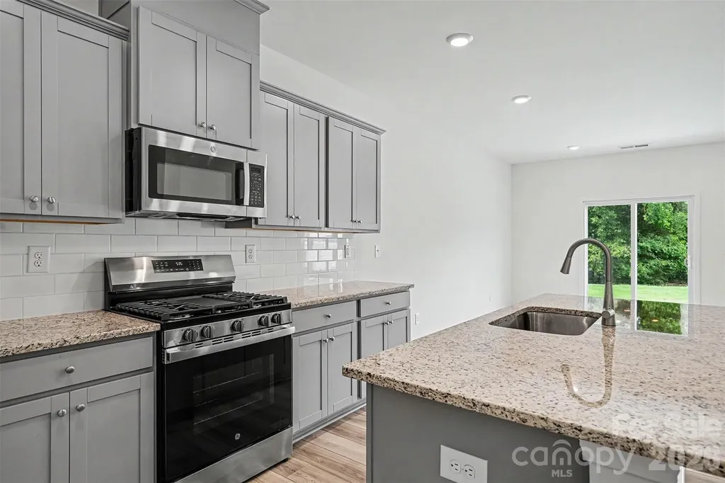 4035 Lawnview Drive Charlotte NC 28269