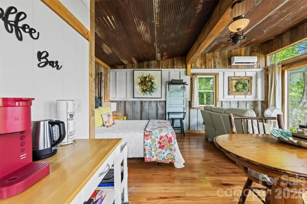 553 Paradise Mountain Road Canton NC 28716