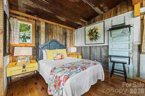 553 Paradise Mountain Road Canton NC 28716