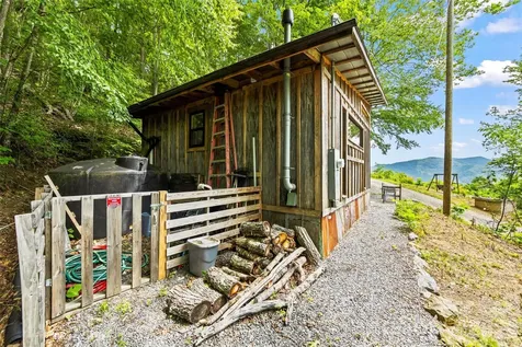553 Paradise Mountain Road Canton NC 28716