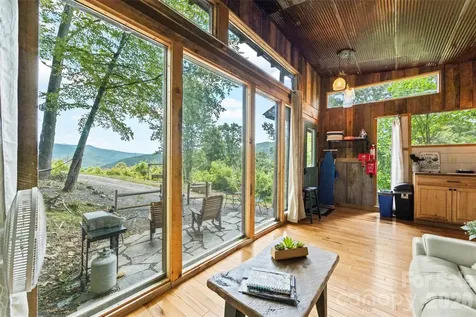 553 Paradise Mountain Road Canton NC 28716