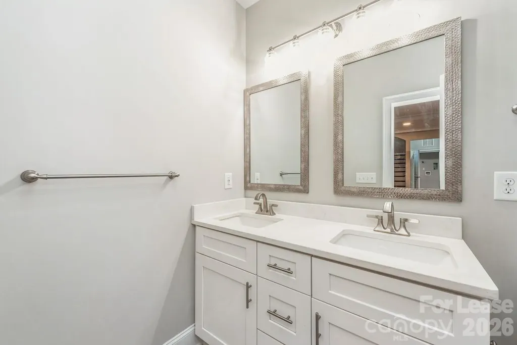 6513 Rockwell Boulevard Charlotte NC 28269
