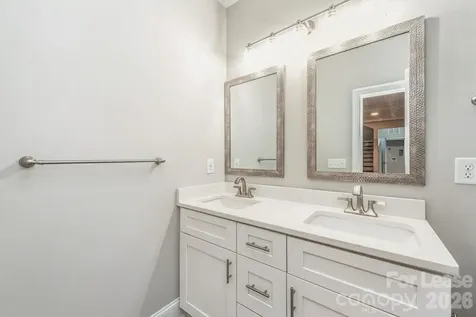 6513 Rockwell Boulevard Charlotte NC 28269