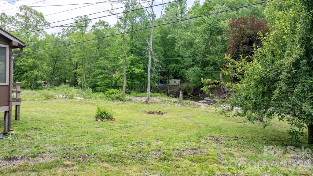 3206 Fork Mountain Road Bakersville NC 28705